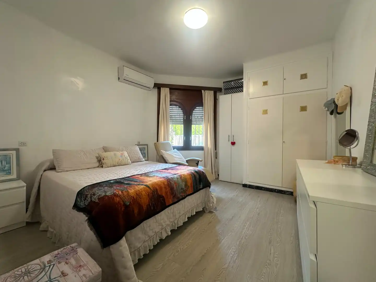 Dormitori de Casa o xalet en venda en Mont-roig del Camp amb Aire condicionat, Jardí privat i Terrassa