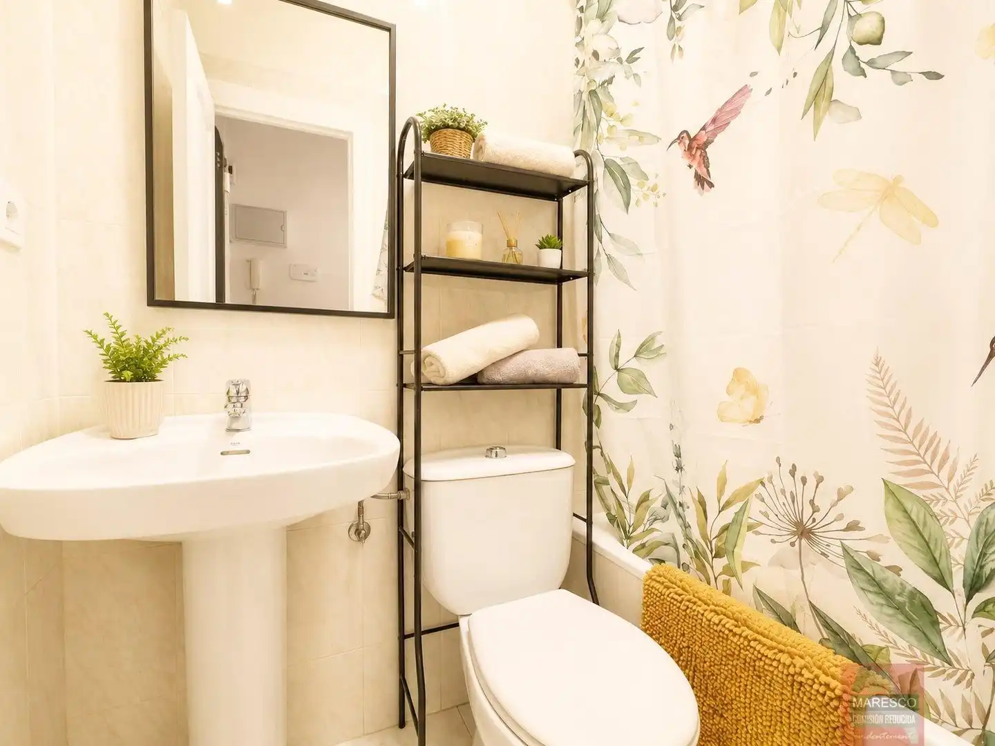 Bathroom of Flat for sale in Fuengirola  with Air Conditioner