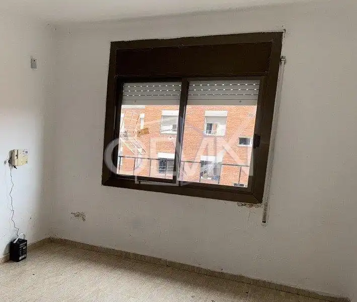 Bedroom of Flat for sale in Sabadell
