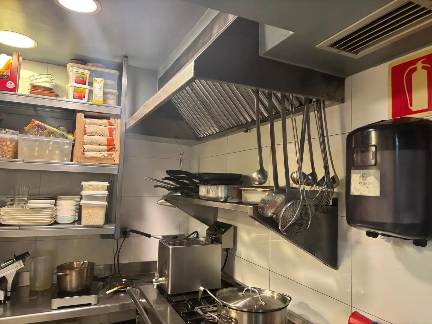 Cocina de Local en traspaso en  Barcelona Capital con Aire acondicionado, Terraza y Amueblado