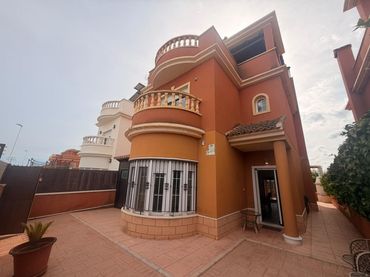 House with garden for sale in N/A
