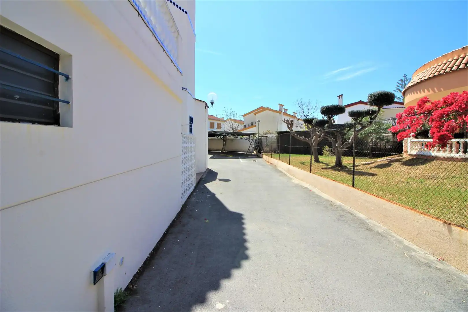 Exterior view of Garage for sale in Oropesa del Mar / Orpesa