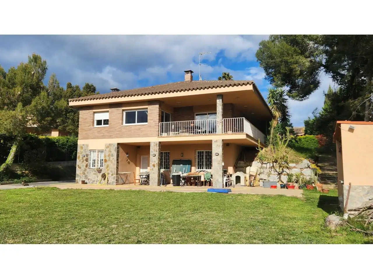 Exterior view of Houses for sale in Sabadell  with Air Conditioner, Heating and Private garden