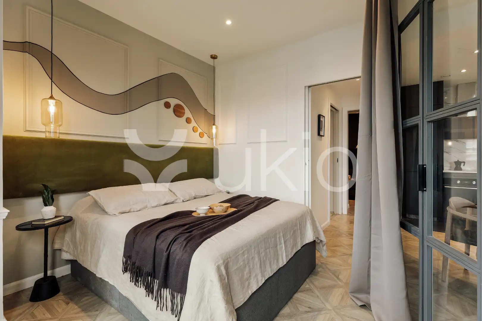 Dormitori de Apartament de lloguer en Barcelona amb Aire condicionat, Calefacció i Moblat