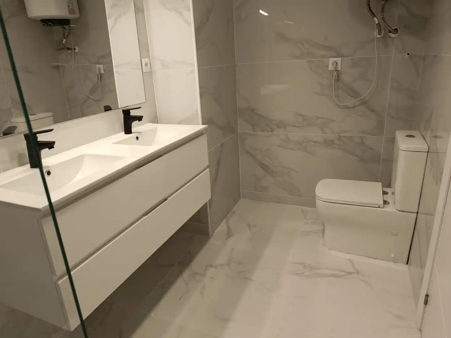 Baño de Piso en venta en Reus con Calefacción