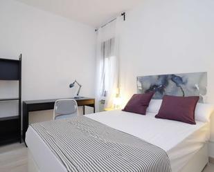 Bedroom of Flat to share in  Barcelona Capital  with Air Conditioner, Heating and Terrace