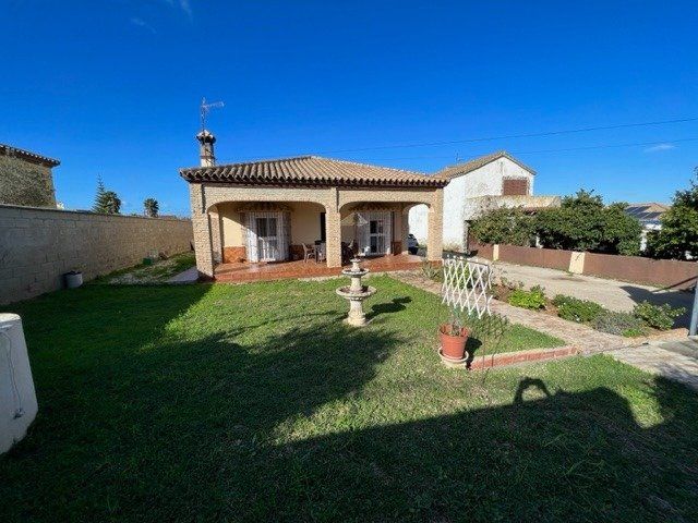 Garden of House or chalet for sale in Chiclana de la Frontera  with Air Conditioner, Heating and Terrace