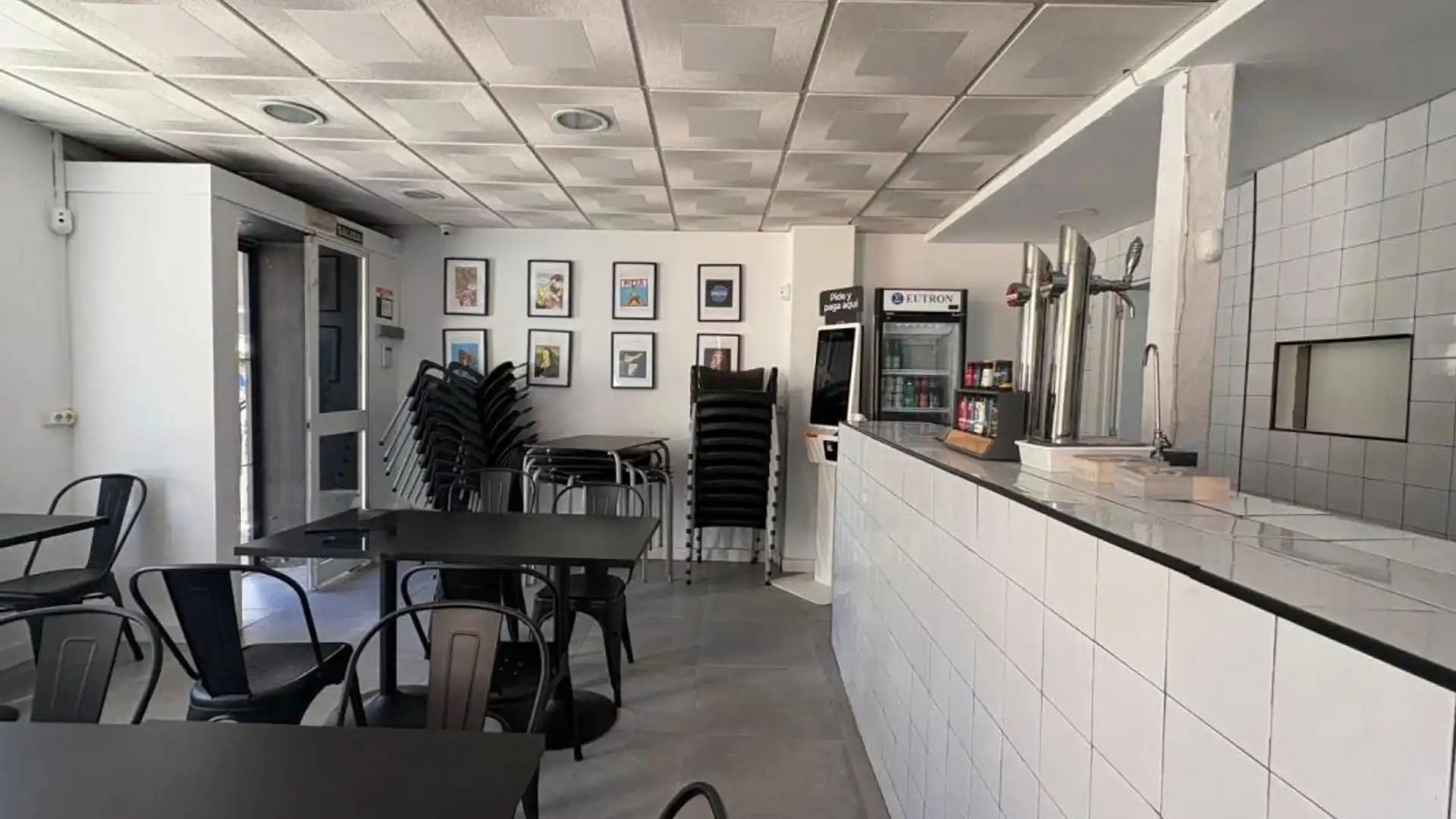 Local en venta en Rincón de la Victoria con Calefacción, Terraza y Alarma