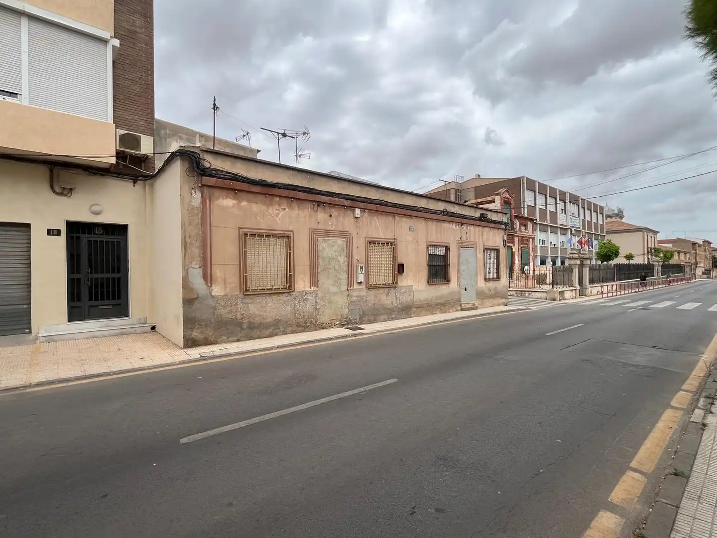 Vista exterior de Casa adosada en venda en Cartagena amb Traster