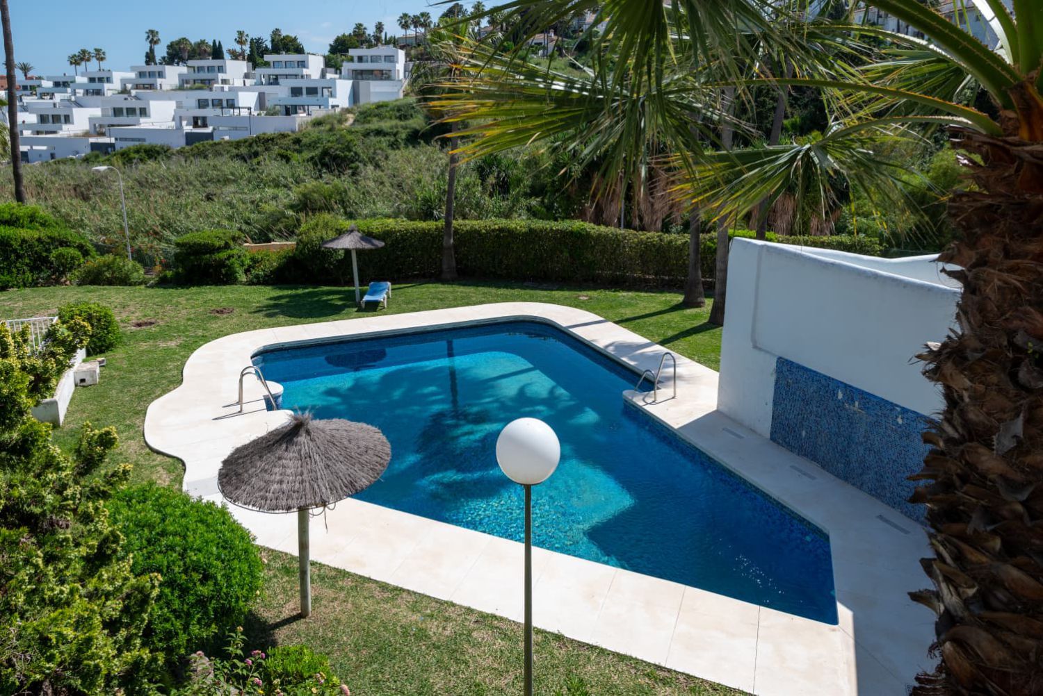 Swimming pool of Single-family semi-detached for sale in Manilva  with Air Conditioner, Heating and Private garden