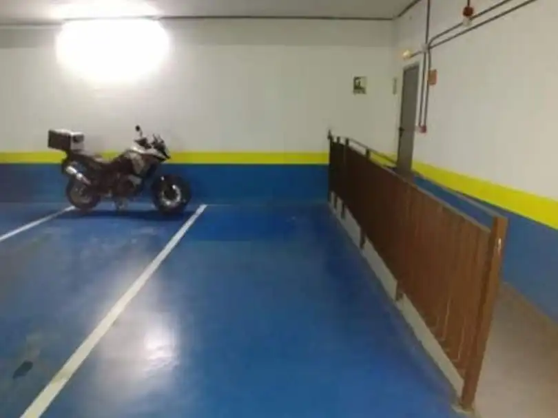 Parkplatz von Garage zur Miete in  Logroño