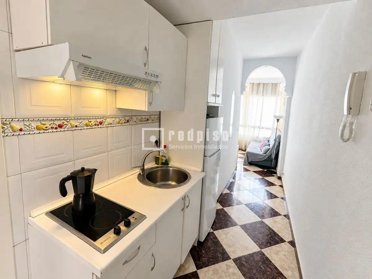 Kitchen of Flat for rent in Torremolinos  with Air Conditioner, Private garden and Swimming Pool