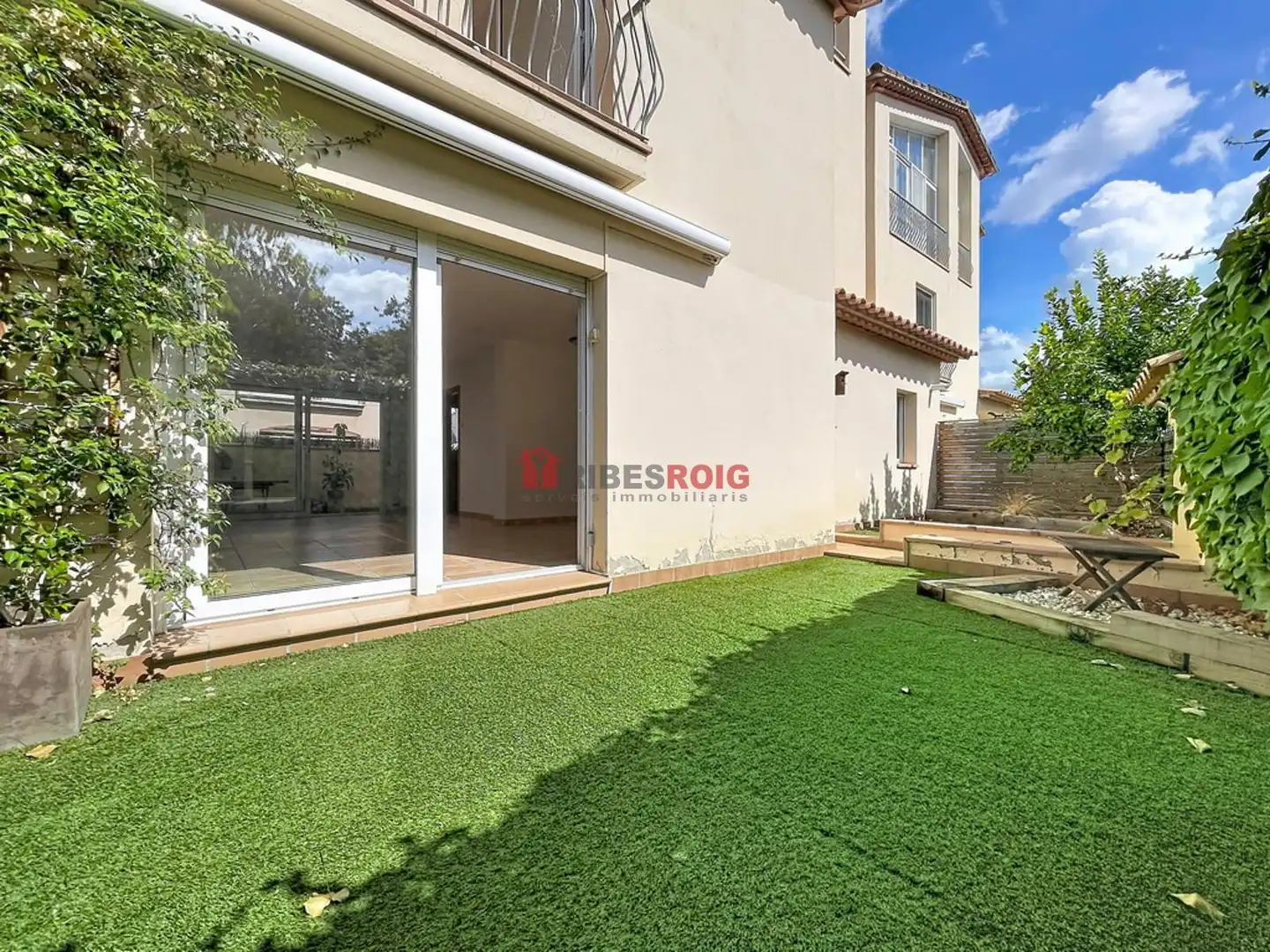 Terrassa de Casa adosada en venda en Sant Pere de Ribes amb Calefacció, Jardí privat i Terrassa