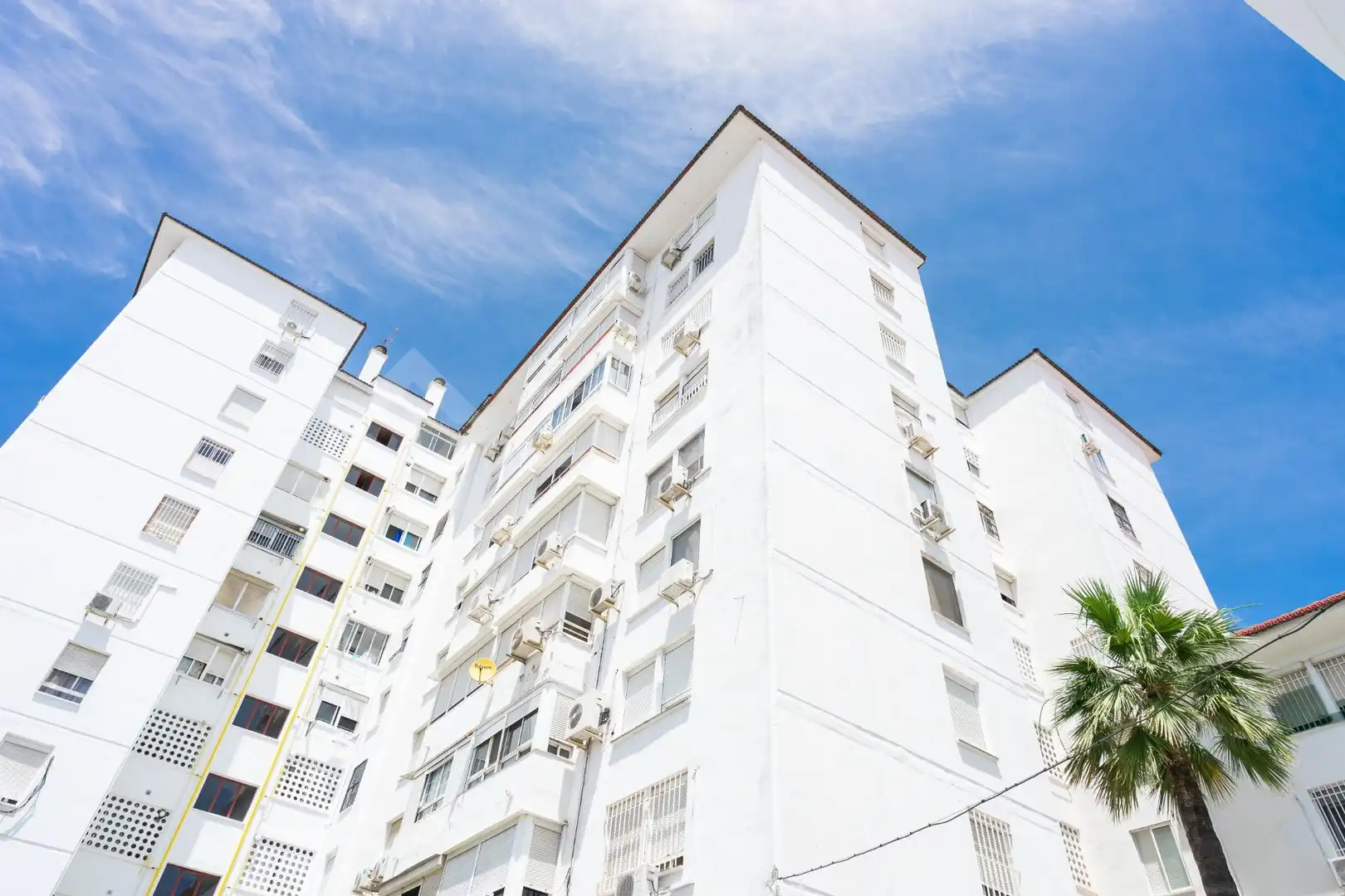 Exterior view of Flat for sale in Sevilla  with Balcony