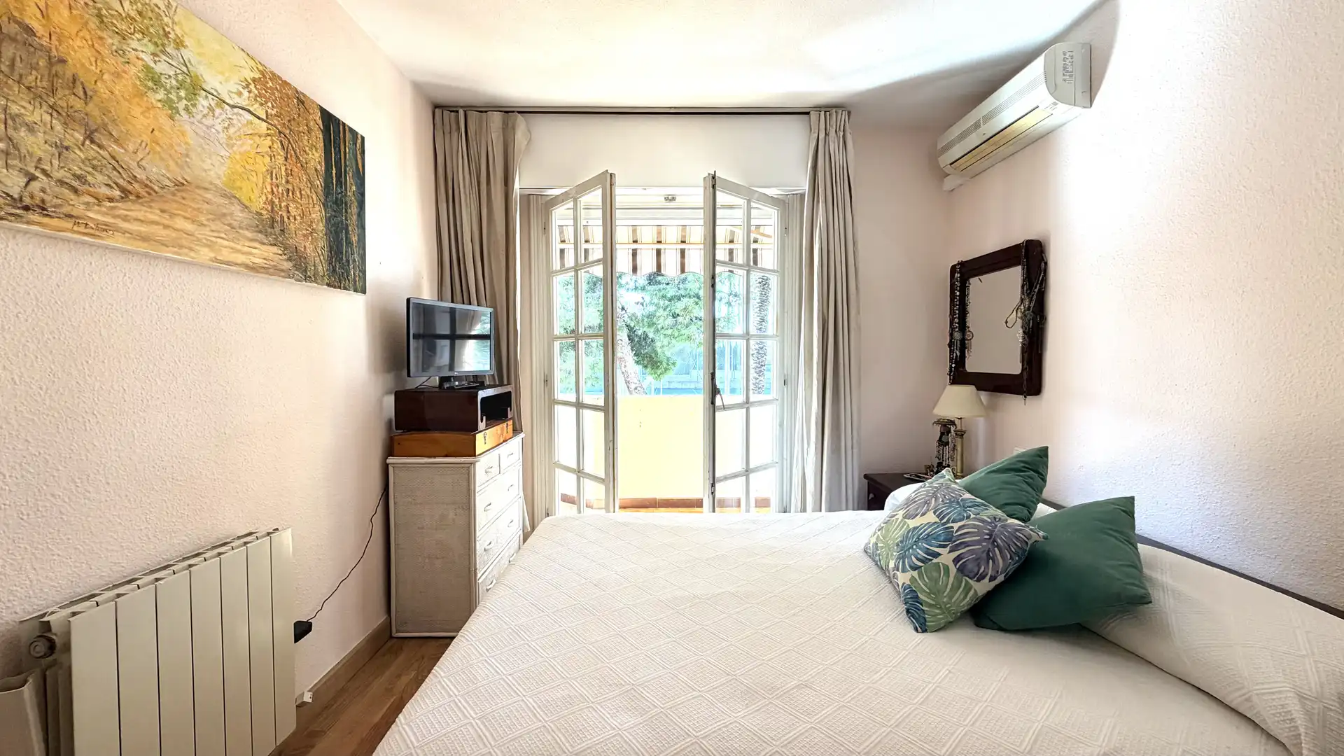 Casa aparellada amb piscina en venda a Playa de San Juan - El Cabo de las Huertas, imagen 9