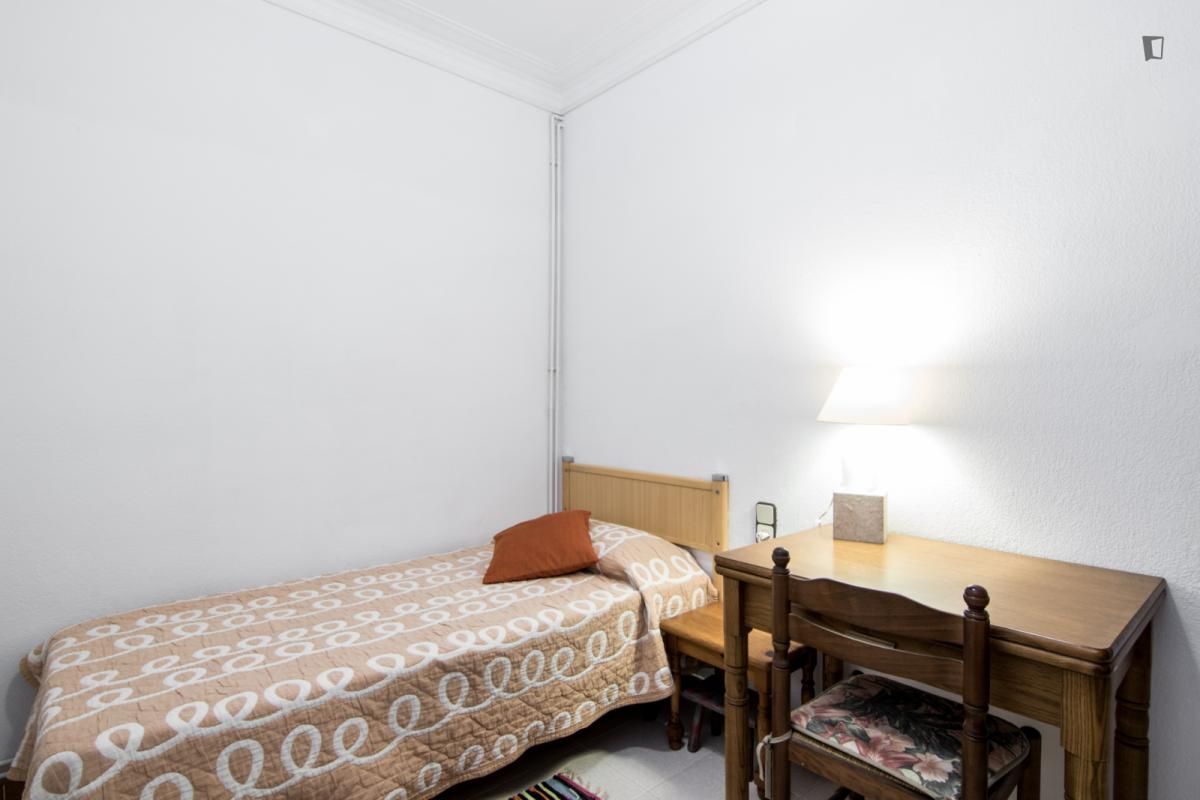 Apartment to share in Sagrada Família