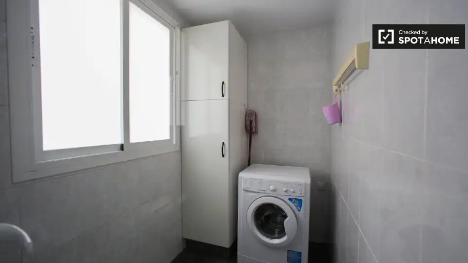 Cocina de Piso de alquiler en Valencia con Aire acondicionado, Calefacción y Amueblado