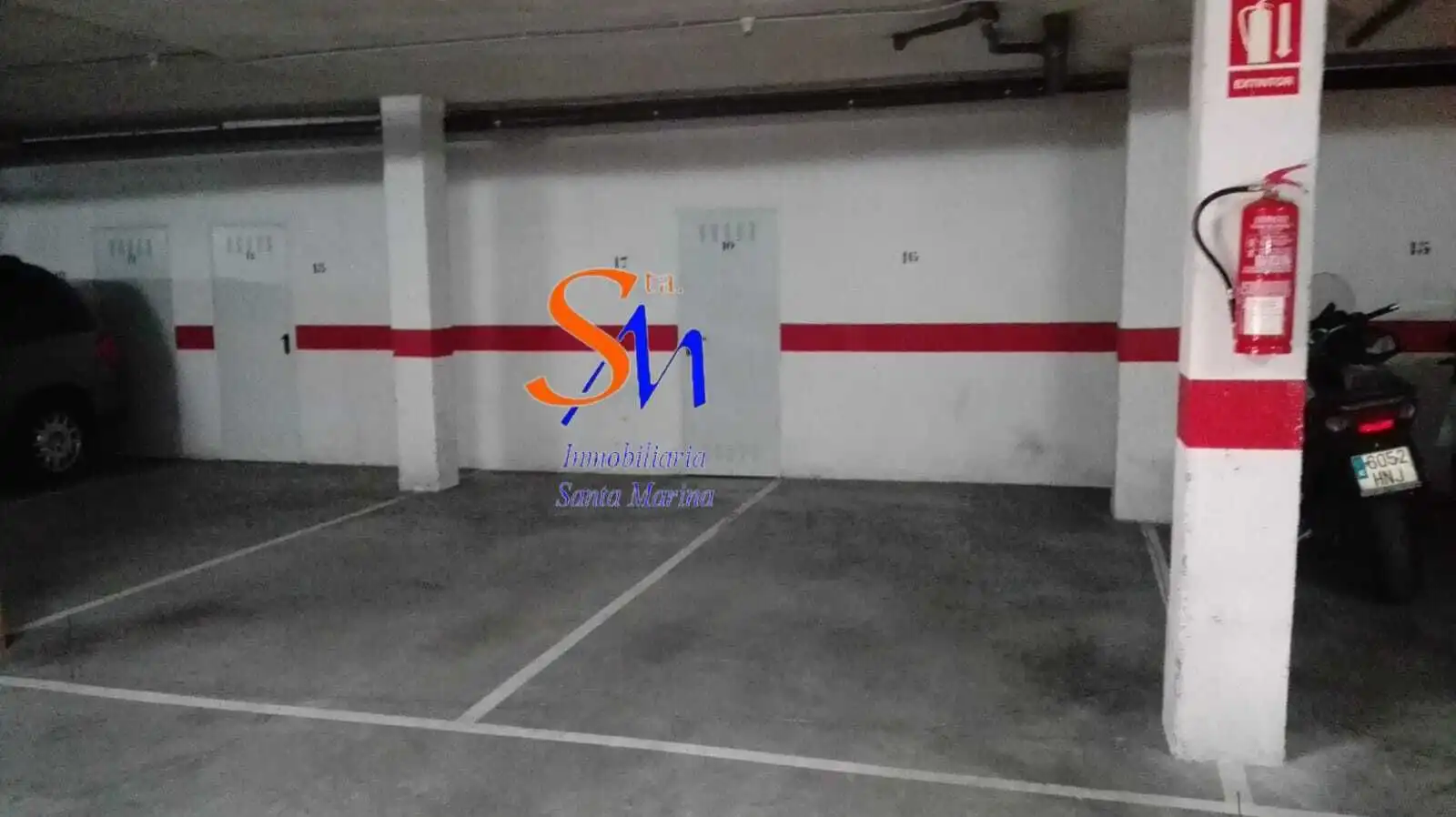 Aparcament de Dúplex en venda en Badajoz amb Aire condicionat, Calefacció i Jardí privat