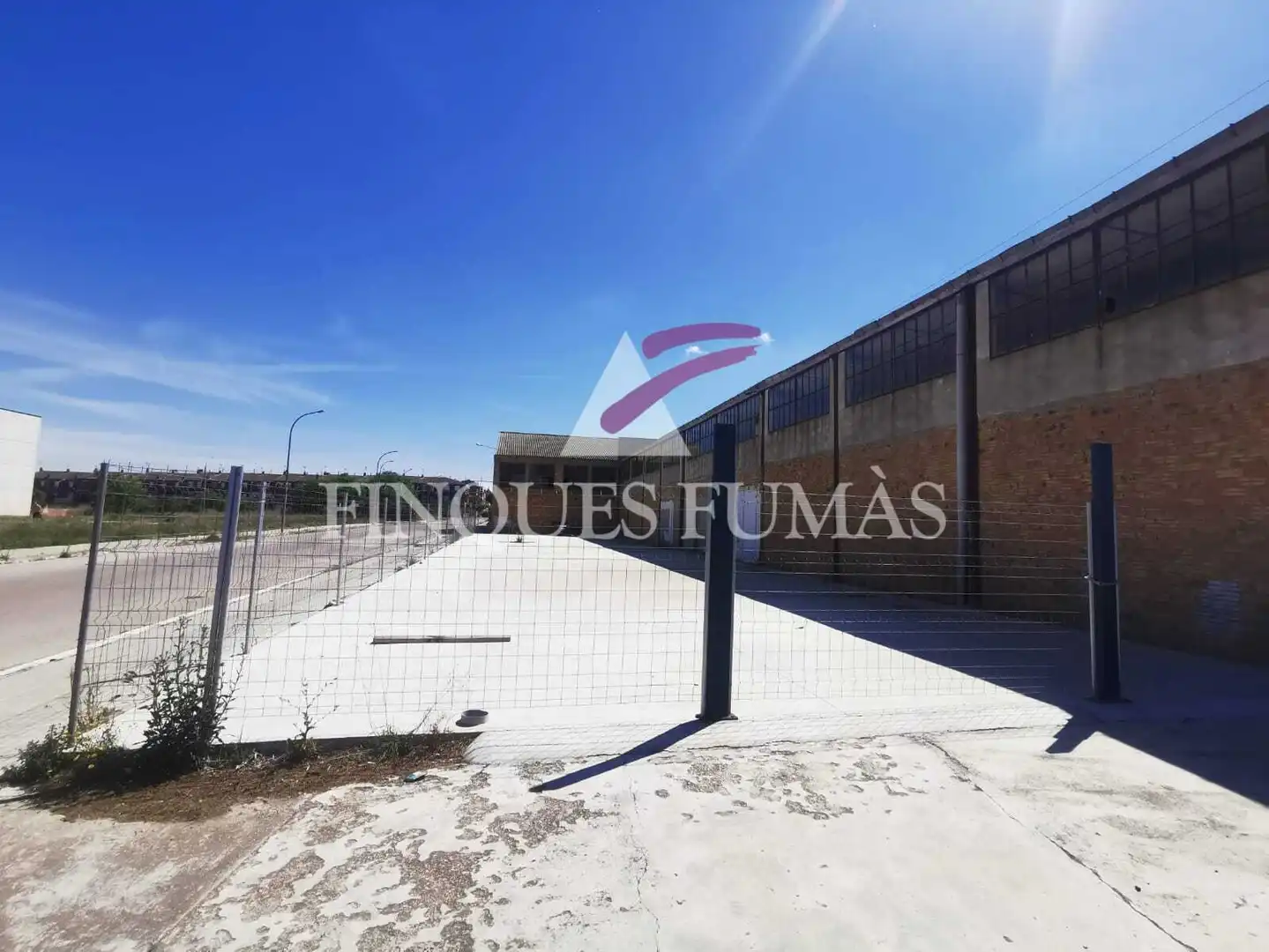 Nau industrial de lloguer en Cervera