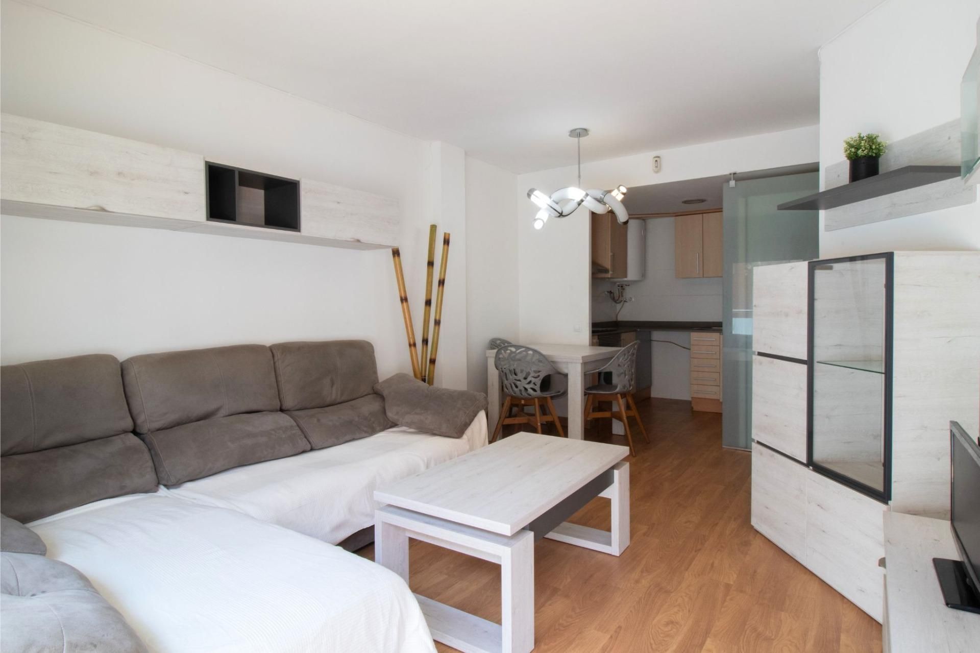 Dormitori de Pis en venda en L'Hospitalet de Llobregat amb Aire condicionat, Calefacció i Parquet