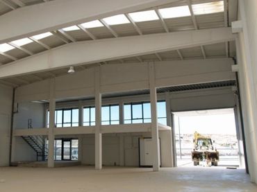 Industriegebäude zur Miete in Zona de la Vega
