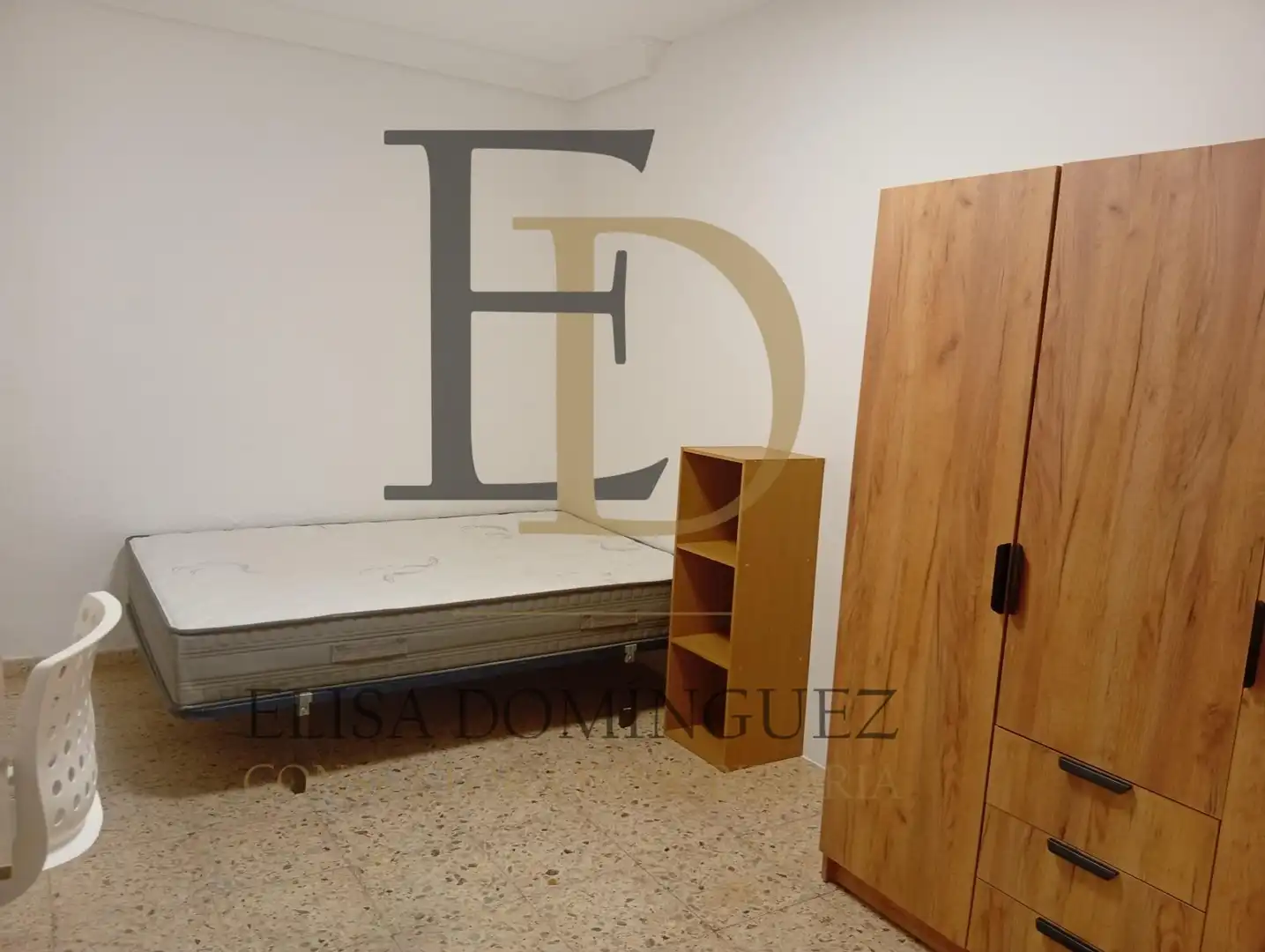 Habitación de Piso de alquiler en Salamanca con Calefacción, Amueblado y Balcón