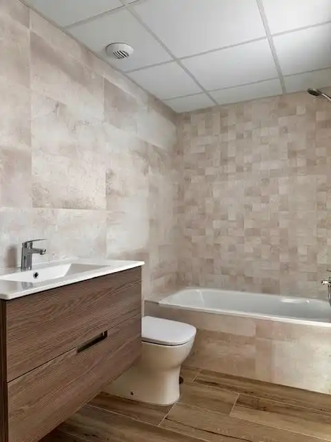 Bathroom of Attic for rent in Marbella  with Air Conditioner, Heating and Terrace