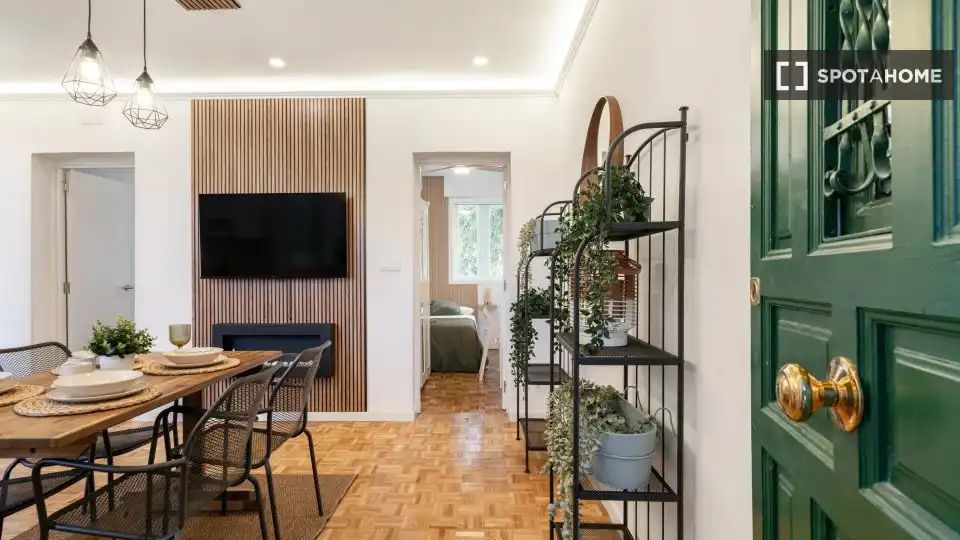 Sala d'estar de Apartament per a compartir en Madrid amb Aire condicionat, Terrassa i Moblat