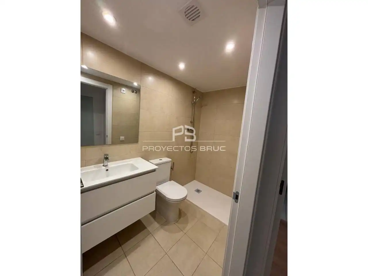 Baño de Piso en venta en Igualada con Aire acondicionado, Parquet y Terraza