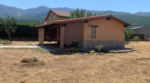 Casa rústica con terreno de 2.000 m2 en Hervás