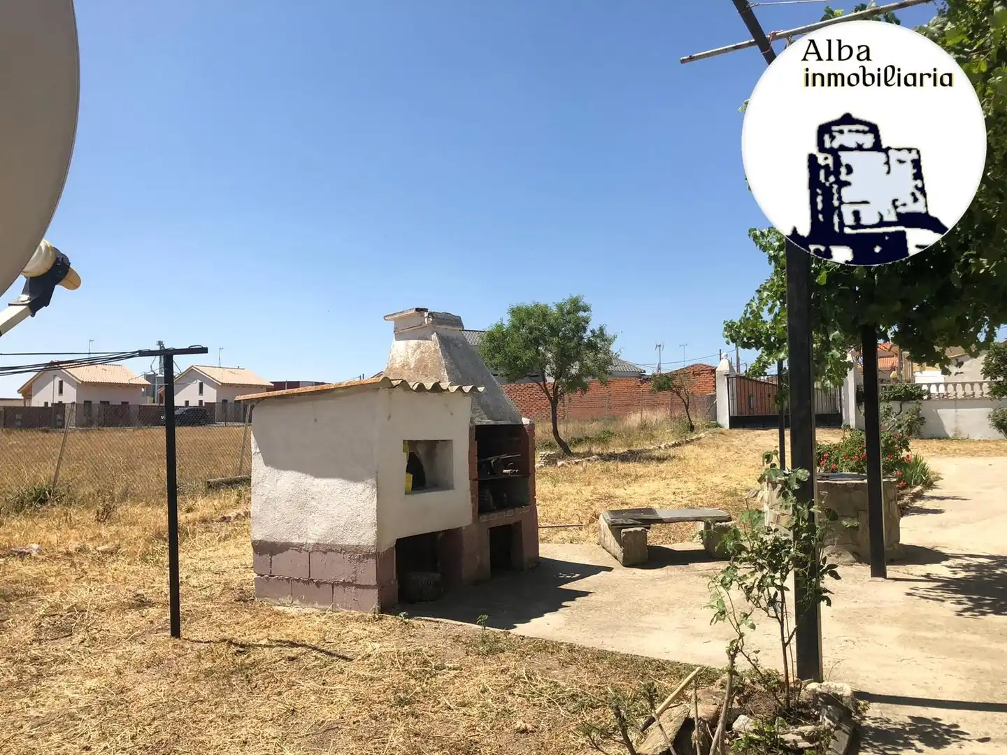 Finca rústica en venta en Travesia Tercera de la Fuente, 3, Larrodrigo