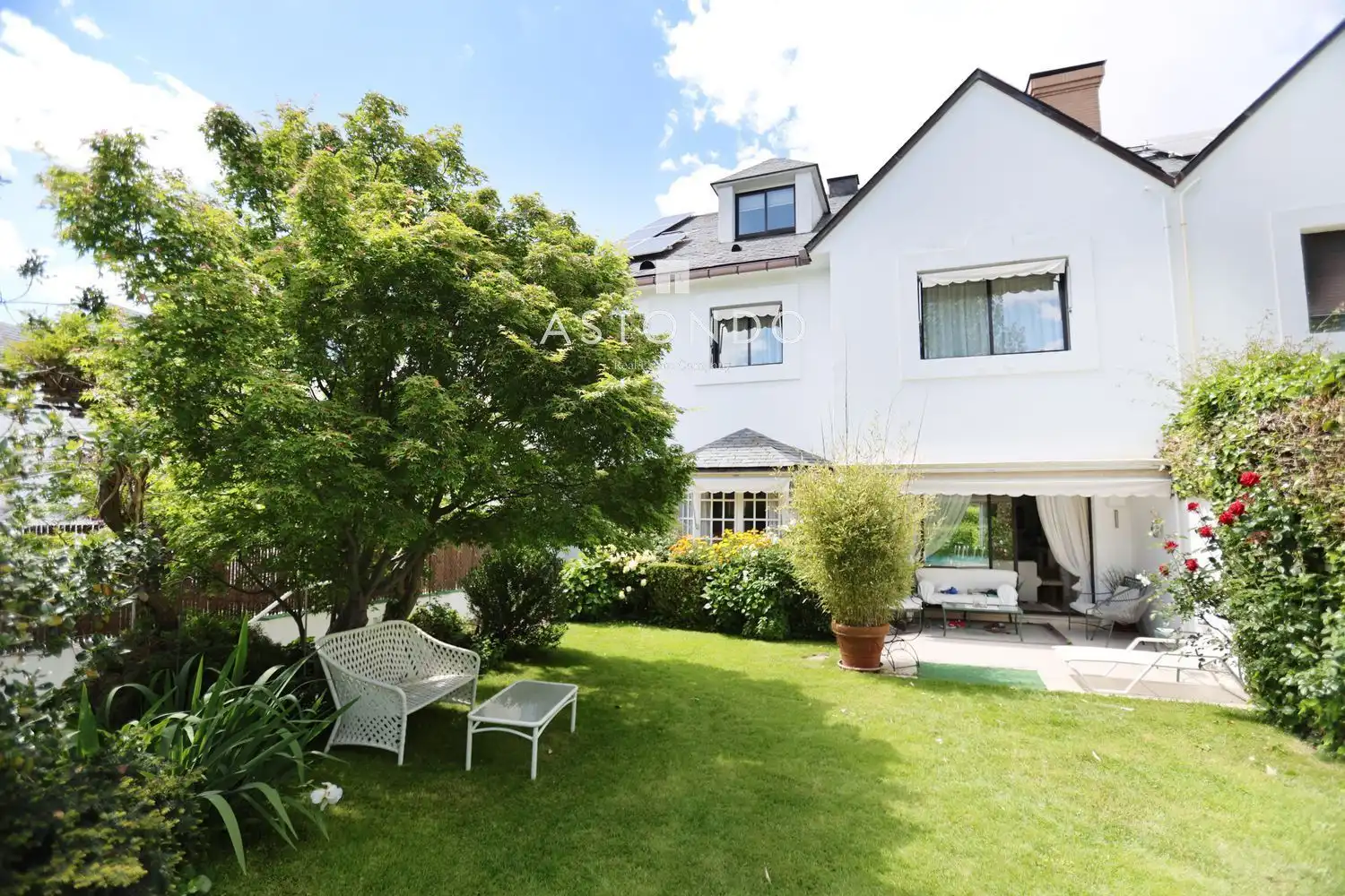 Garden of Houses for sale in Madrid  with Air Conditioner, Heating and Terrace