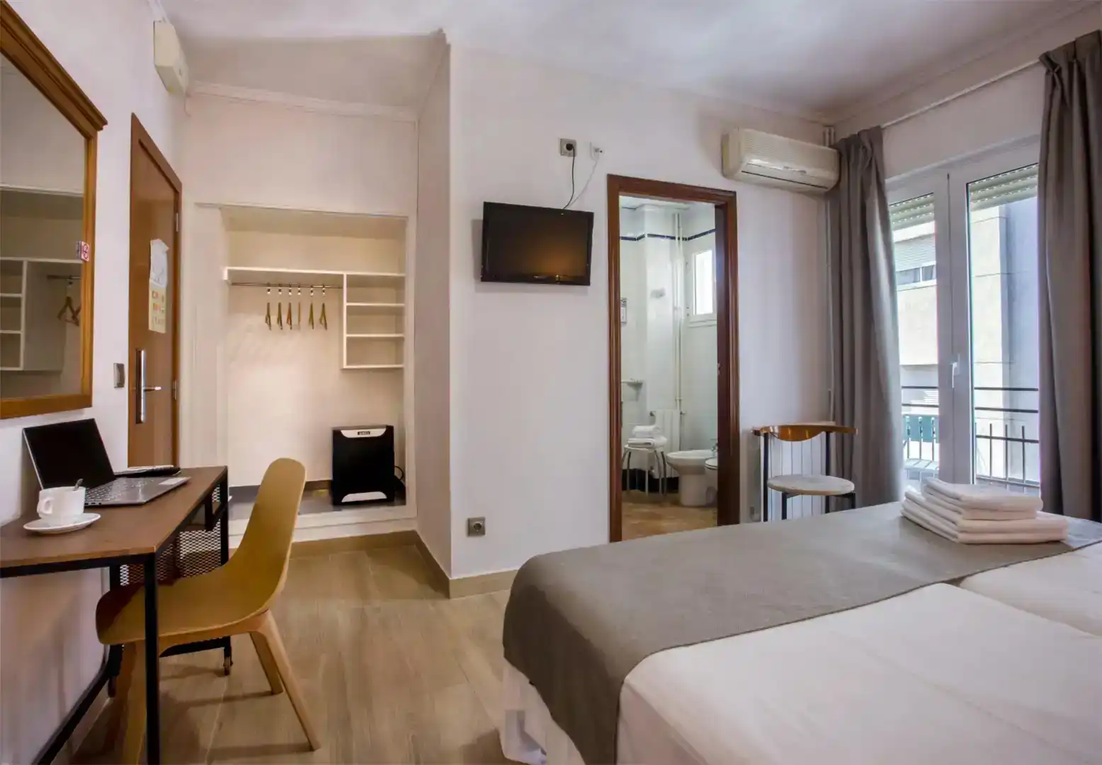 Schlafzimmer von Wohnung zur Miete in Ondara mit Klimaanlage, Möbliert und Waschmaschine