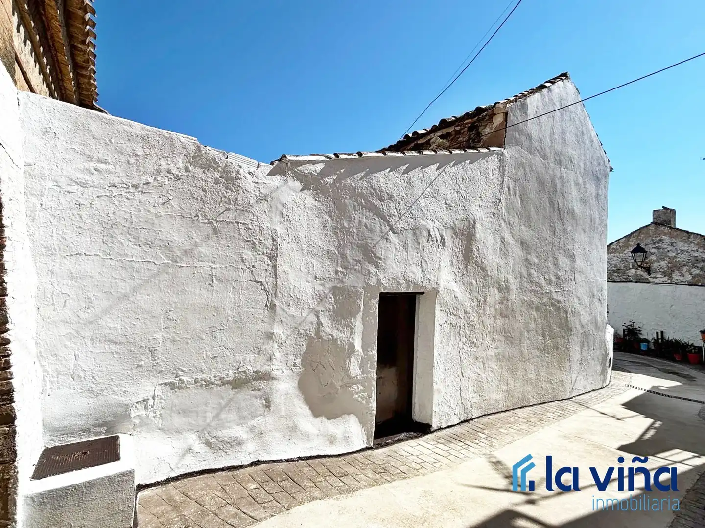 Vista exterior de Casa o xalet en venda en Iznájar amb Jardí privat i Traster