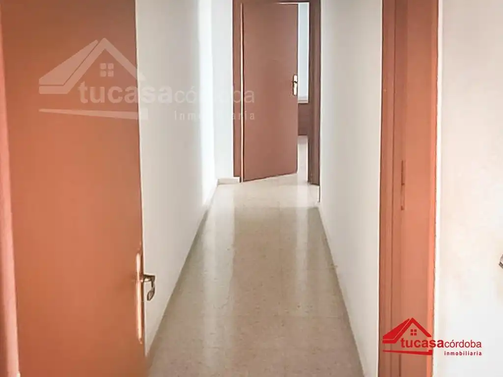 Piso en venta en Córdoba con Terraza