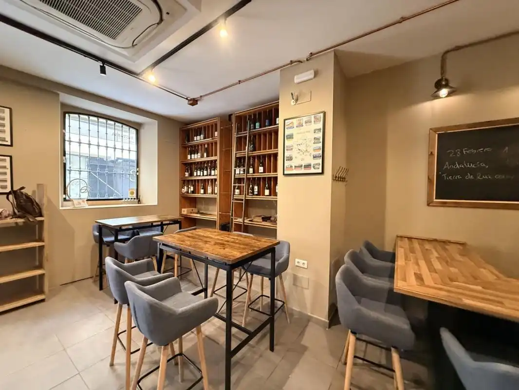 Local comercial en venta en Calle Juan de Padilla