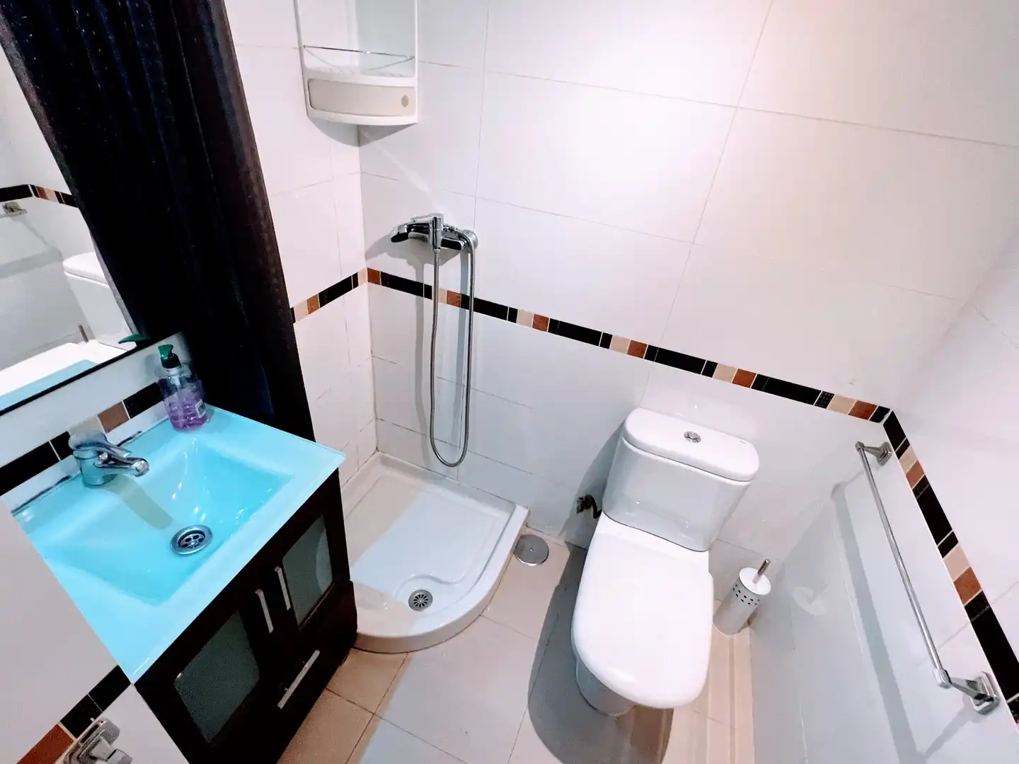 Bathroom of Ground floor for sale in Madrid  with Furnished and Washing machine