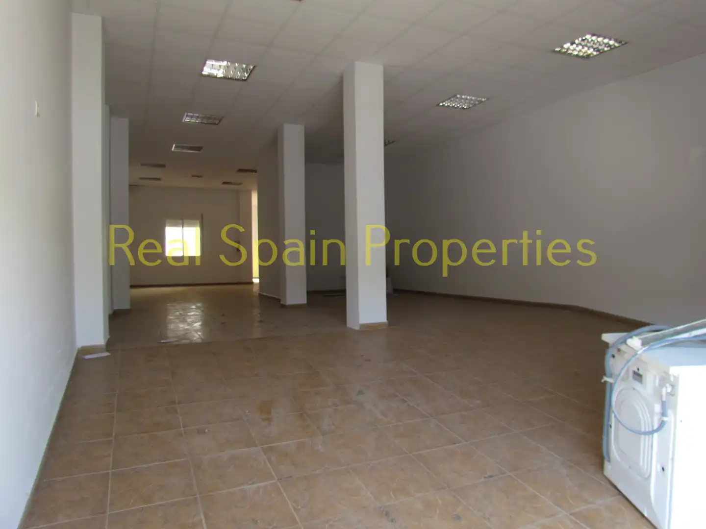 Local comercial en venda a Vélez-Rubio