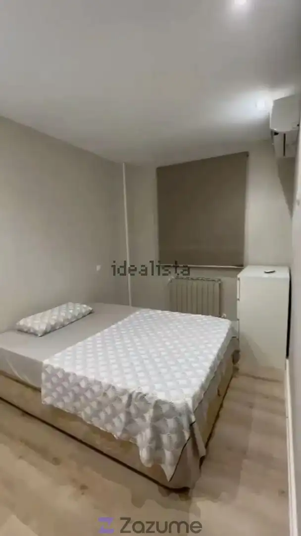 Habitación de Piso de alquiler en Madrid con Aire acondicionado, Calefacción y Amueblado