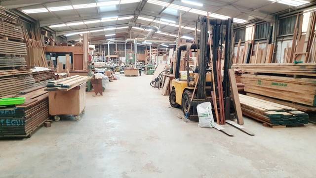 Nave industrial en Venta en Bedia