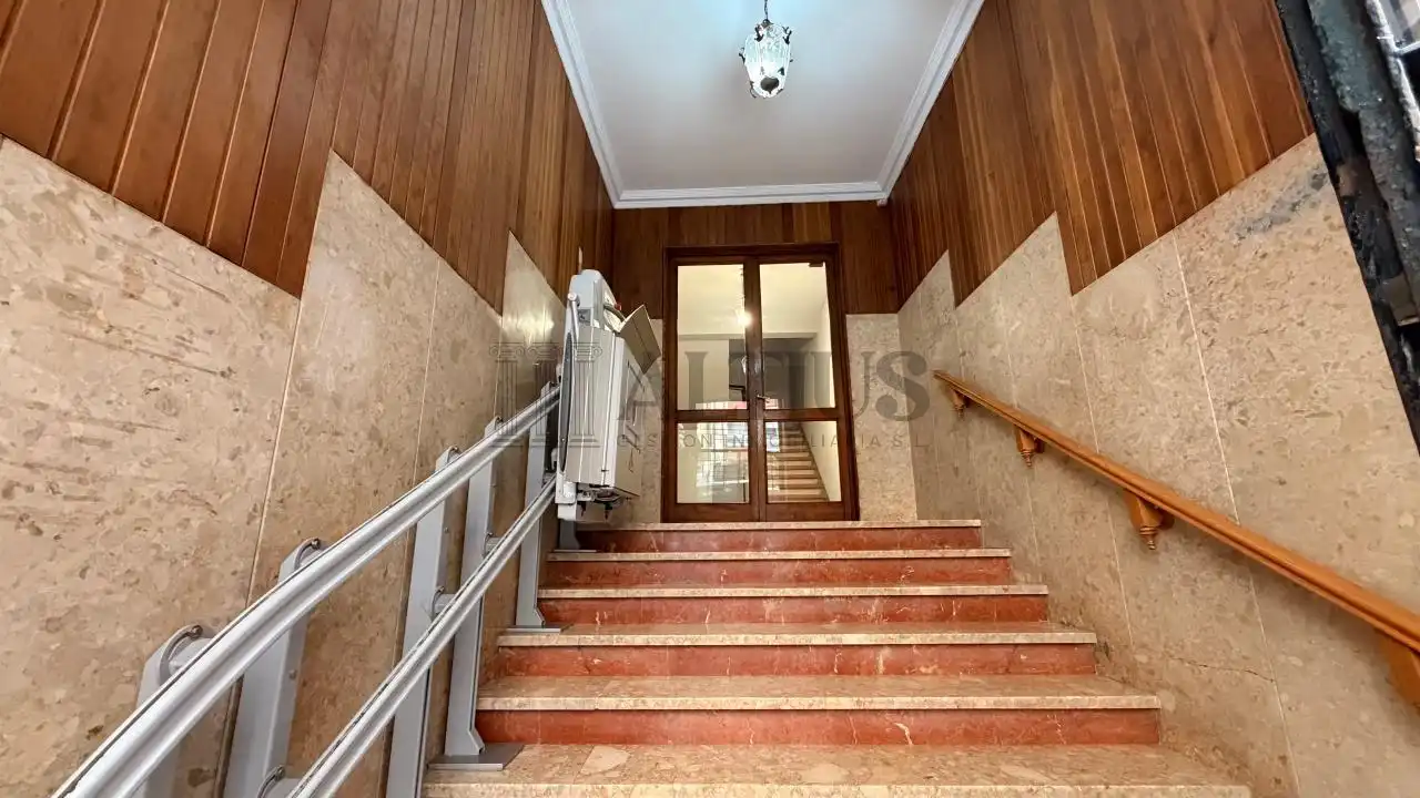 Flat for rent in Santiago de Compostela   with Heating