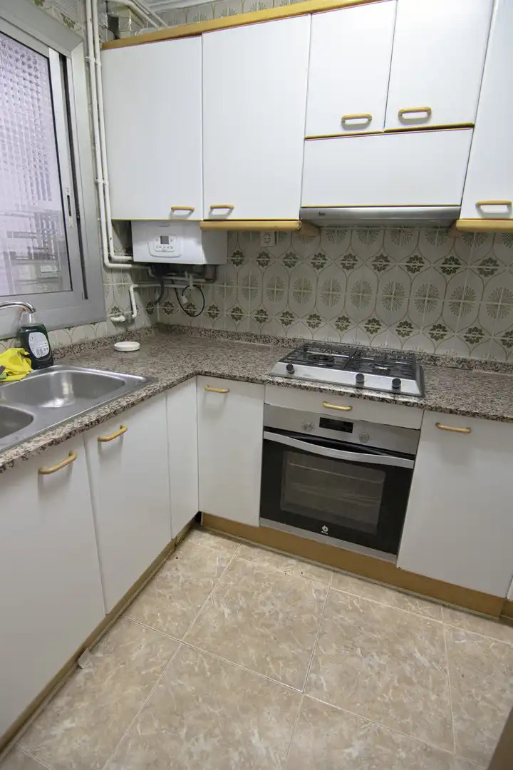 Cocina de Piso en venta en Barcelona con Calefacción