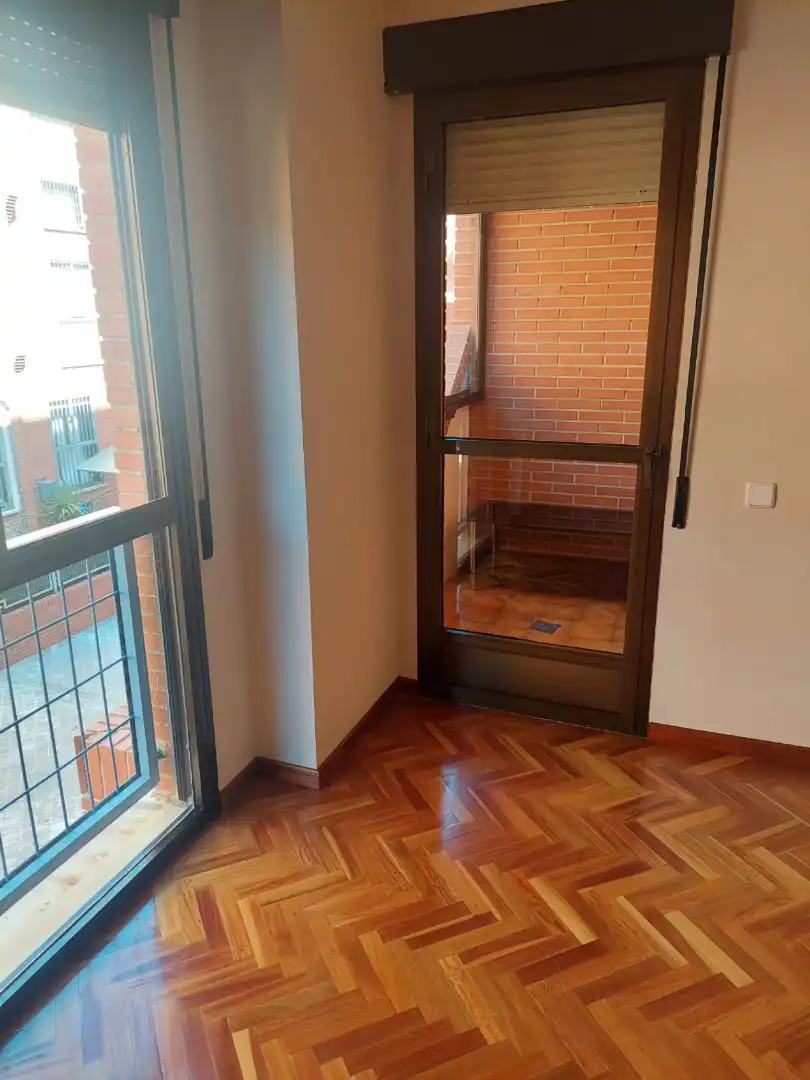 Terrassa de Apartament de lloguer en Alcalá de Henares amb Calefacció, Terrassa i Piscina comunitària