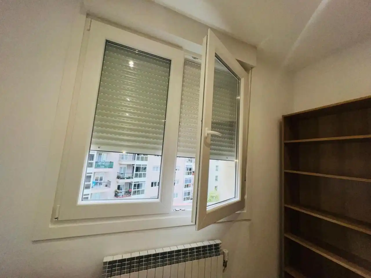 Terrassa de Pis per a compartir en Ourense Capital  amb Calefacció, Moblat i Balcó