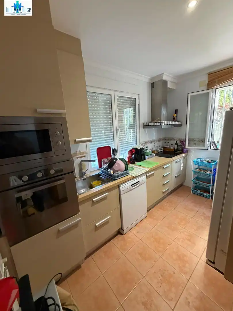 Casa a schiera in vendita a Madrigueras, imagen 2