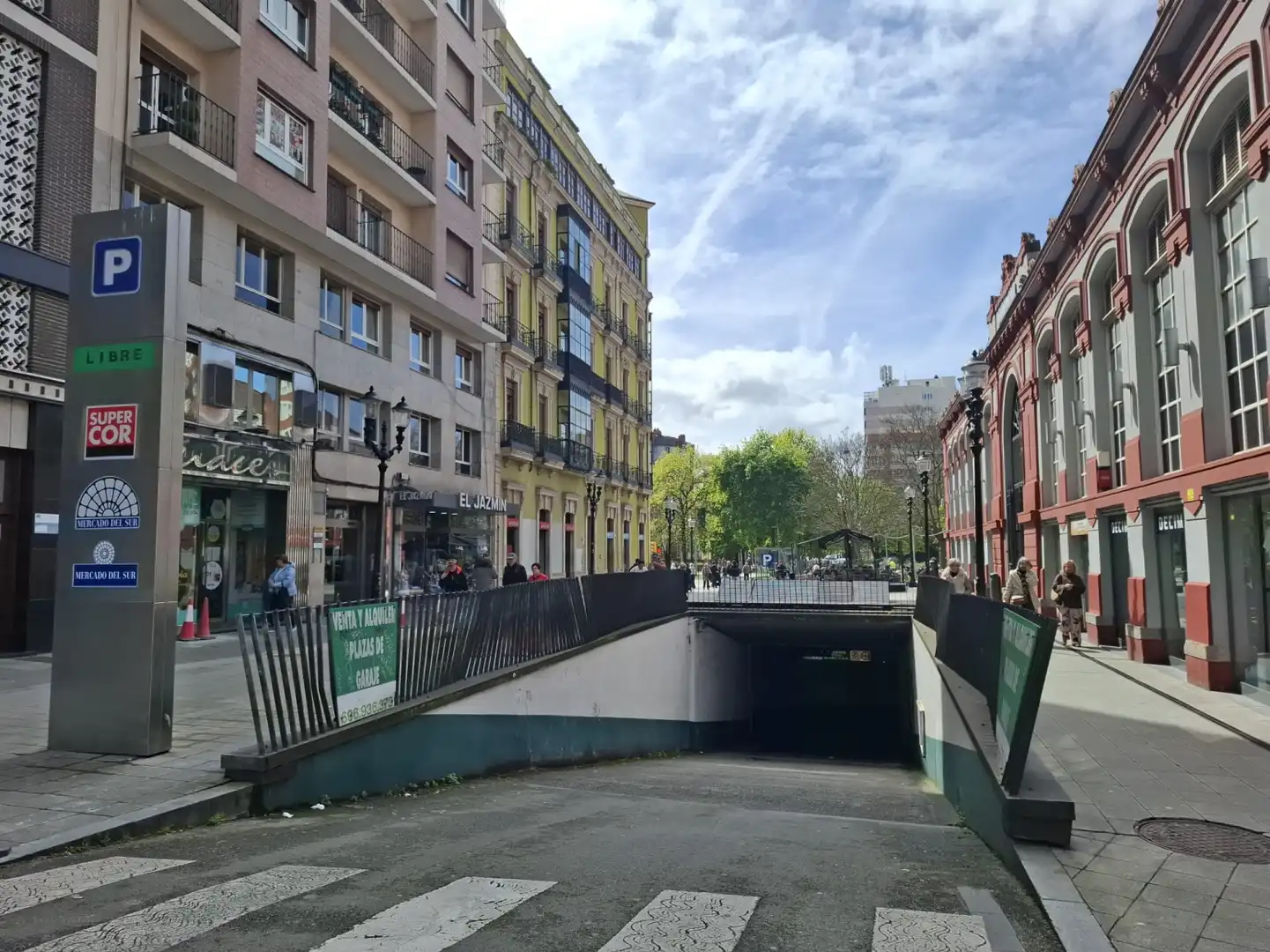 Außenansicht von Garage zur Miete in Gijón 
