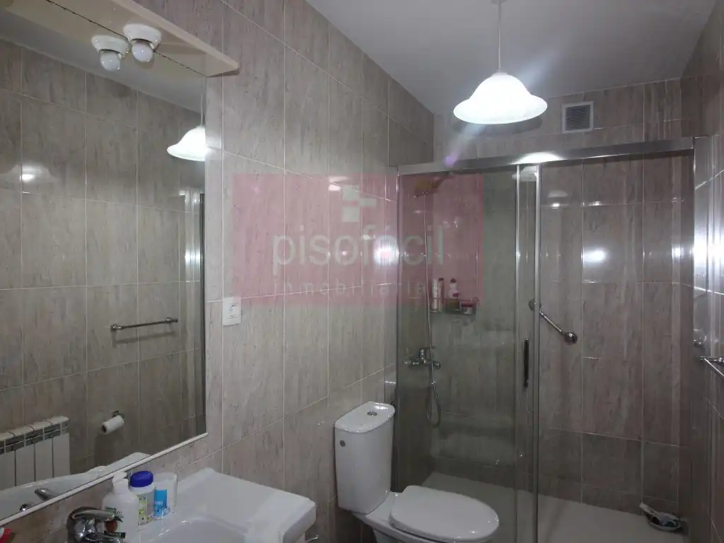 Bany de Casa o xalet en venda en Lugo amb Terrassa