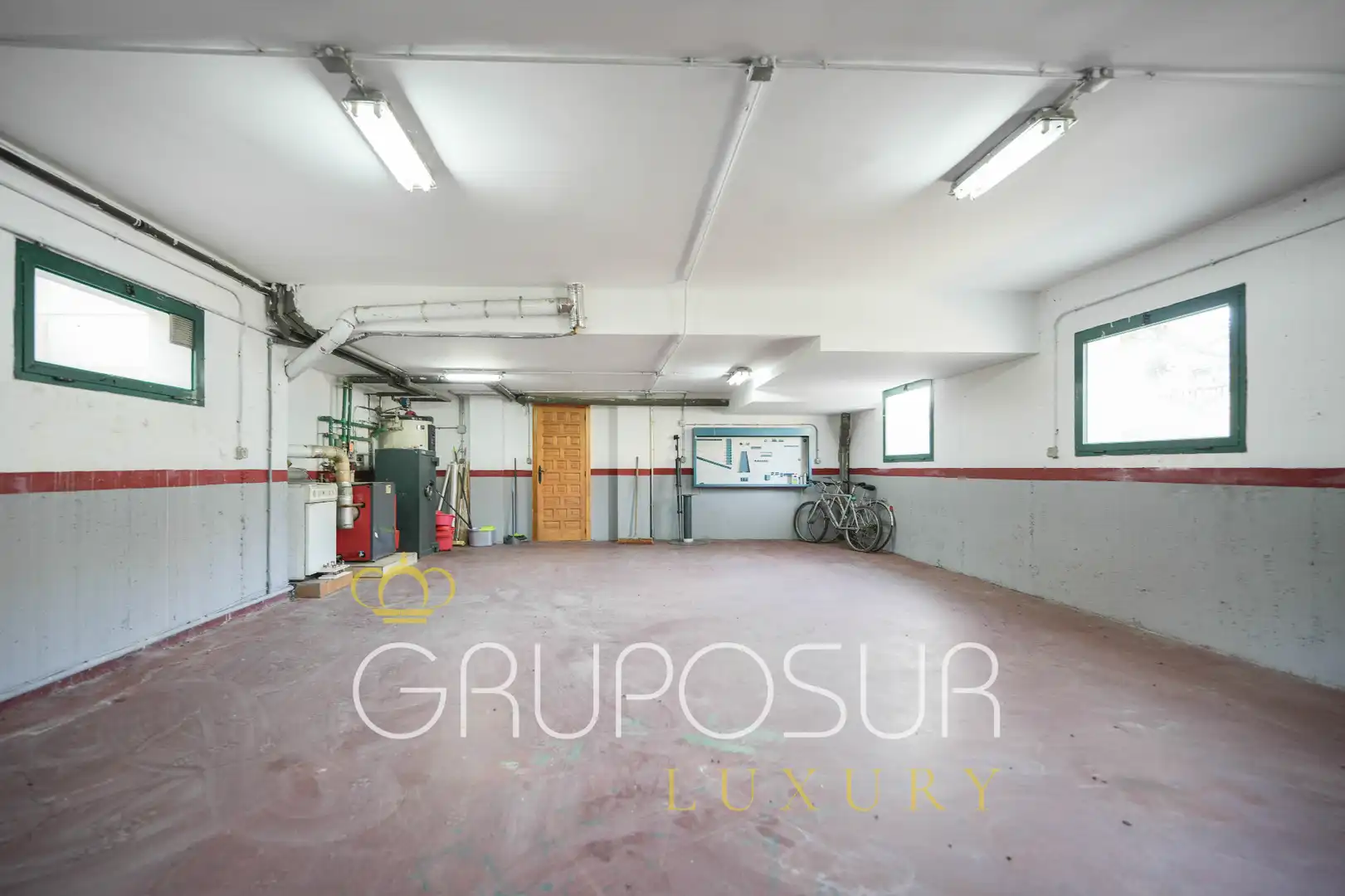 Parking de Casa o chalet en venta en Valladolid con Calefacción, Jardín privado y Parquet
