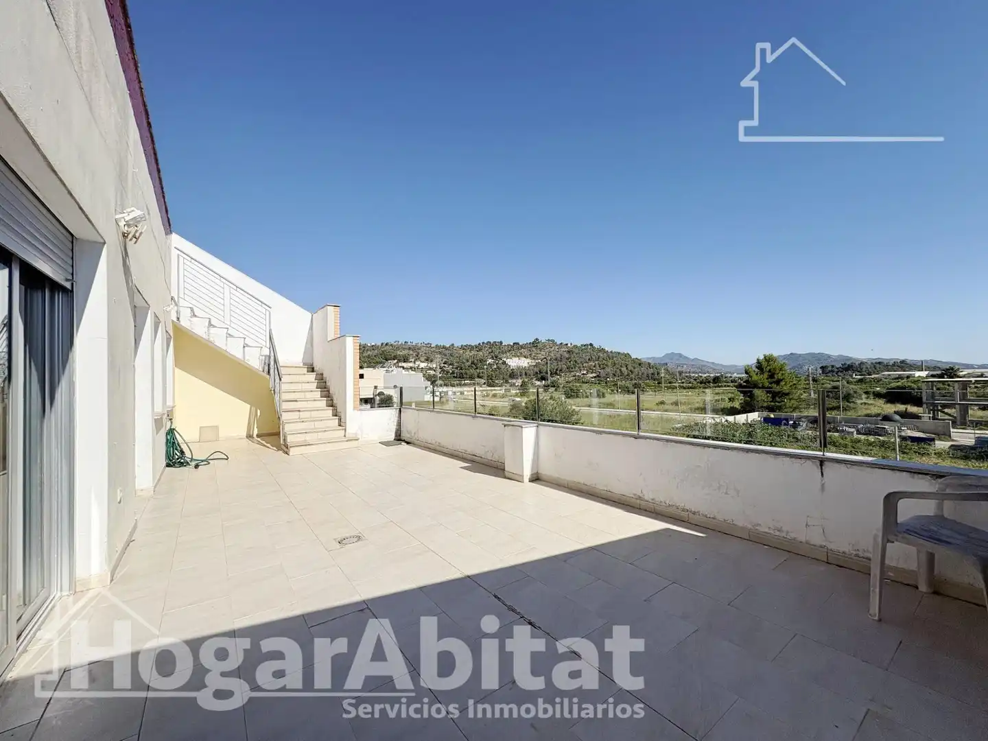 Vista exterior de Àtic en venda en Vilallonga / Villalonga amb Terrassa, Balcó i Piscina comunitària
