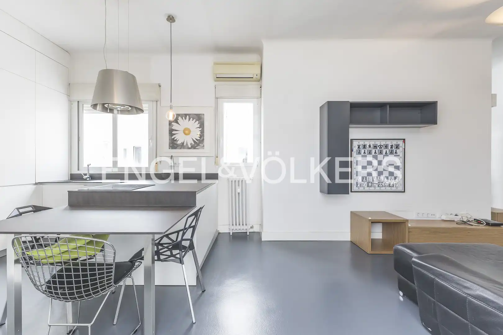 Exterior view of Apartments for sale in Madrid  with Air Conditioner, Heating and Terrace